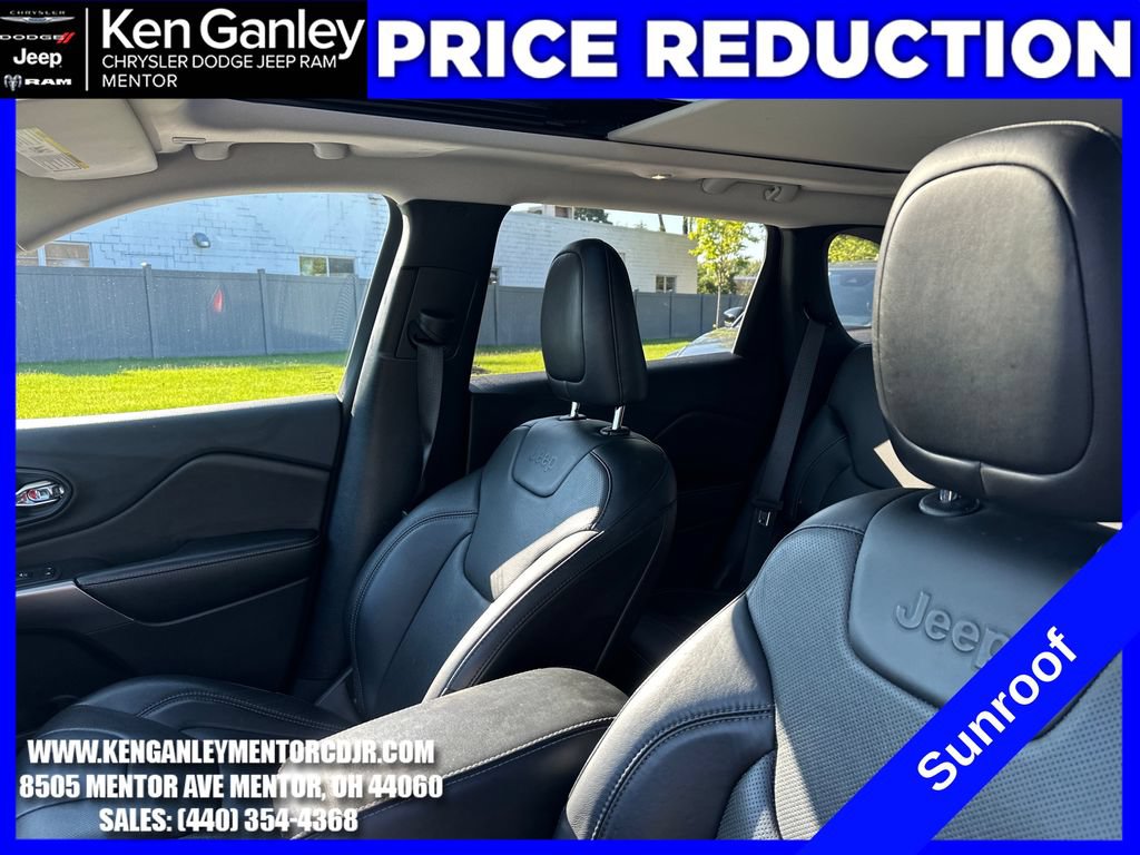 Used 2019 Jeep Cherokee Limited w/ Luxury Group AWD/4WD image 19
