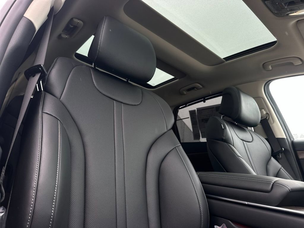 New 2026 Genesis GV80 2.5T Select AWD/4WD image 17
