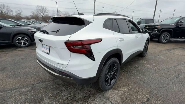New 2026 Chevrolet Trax ACTIV w/ Sunroof Package FWD image 8