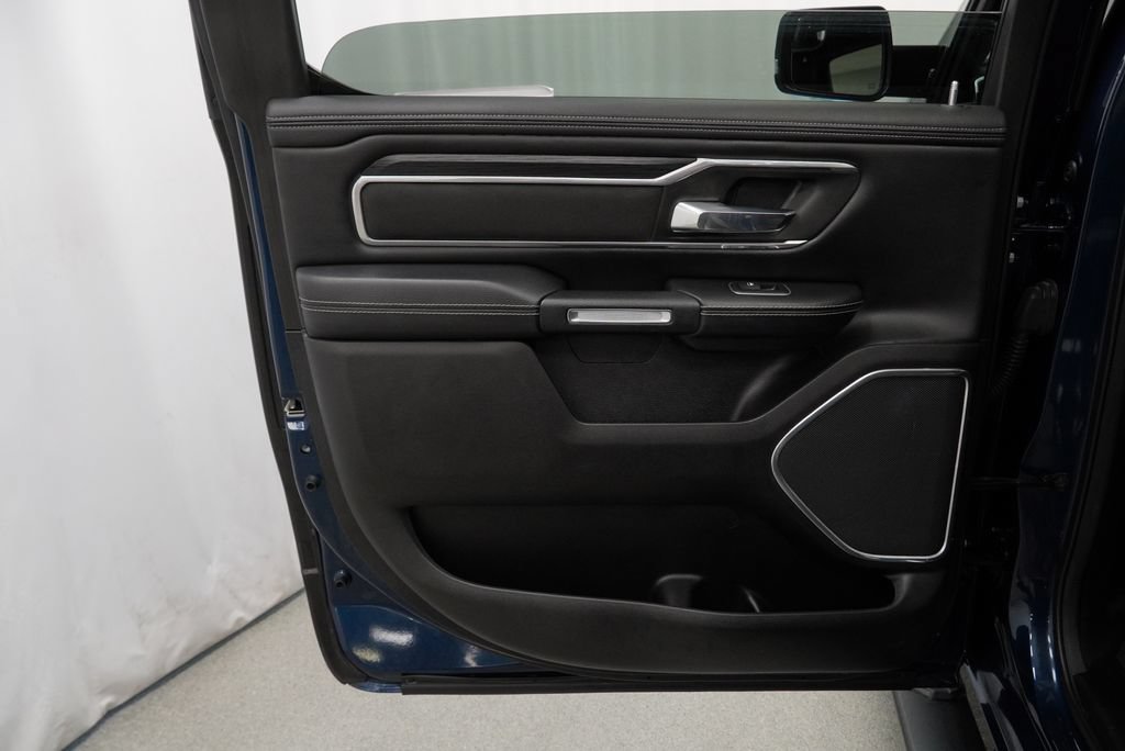 Used 2023 RAM 1500 Laramie AWD/4WD image 36