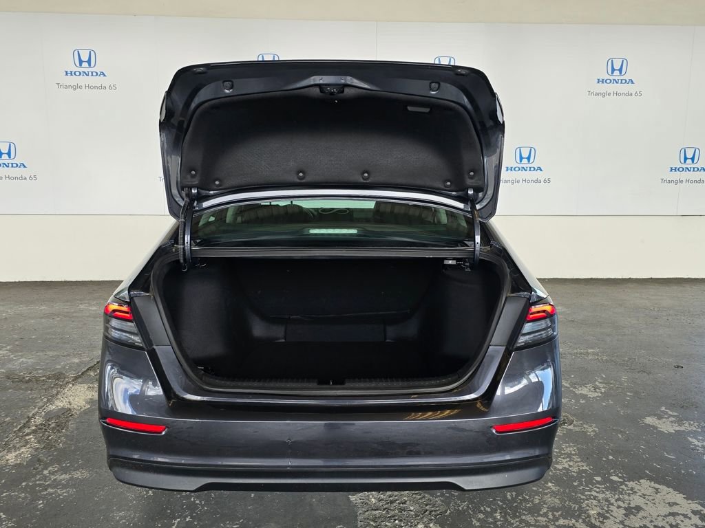 Used 2023 Honda Accord LX image 49