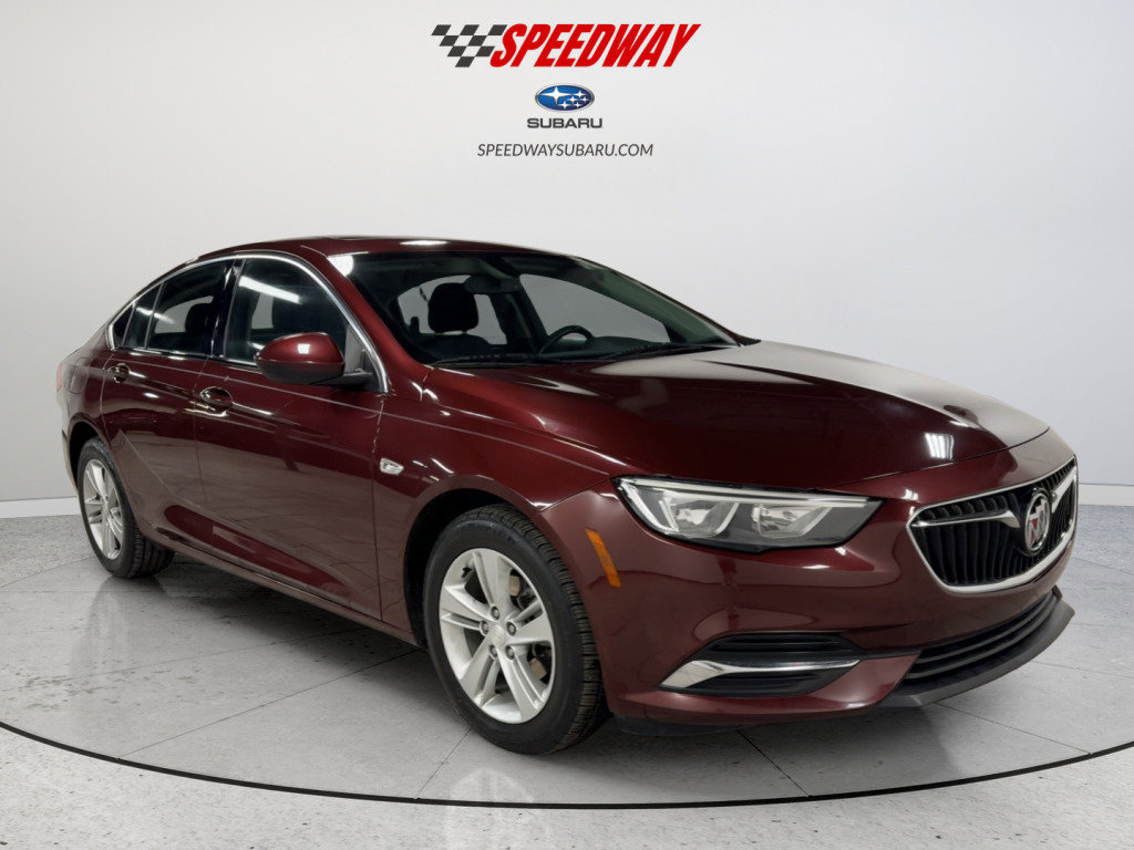 Used 2018 Buick Regal Preferred image 2