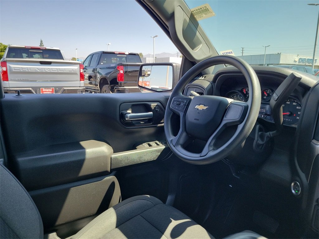 Used 2025 Chevrolet Silverado 1500 Custom image 15