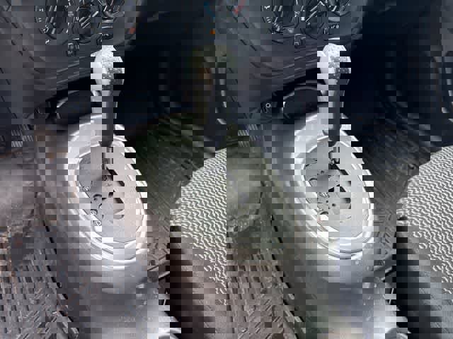 Used 2017 Nissan Juke S image 18