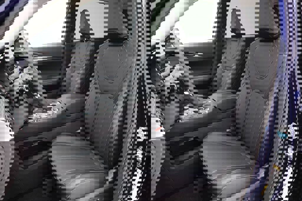 Used 2023 INFINITI QX60 Pure image 18