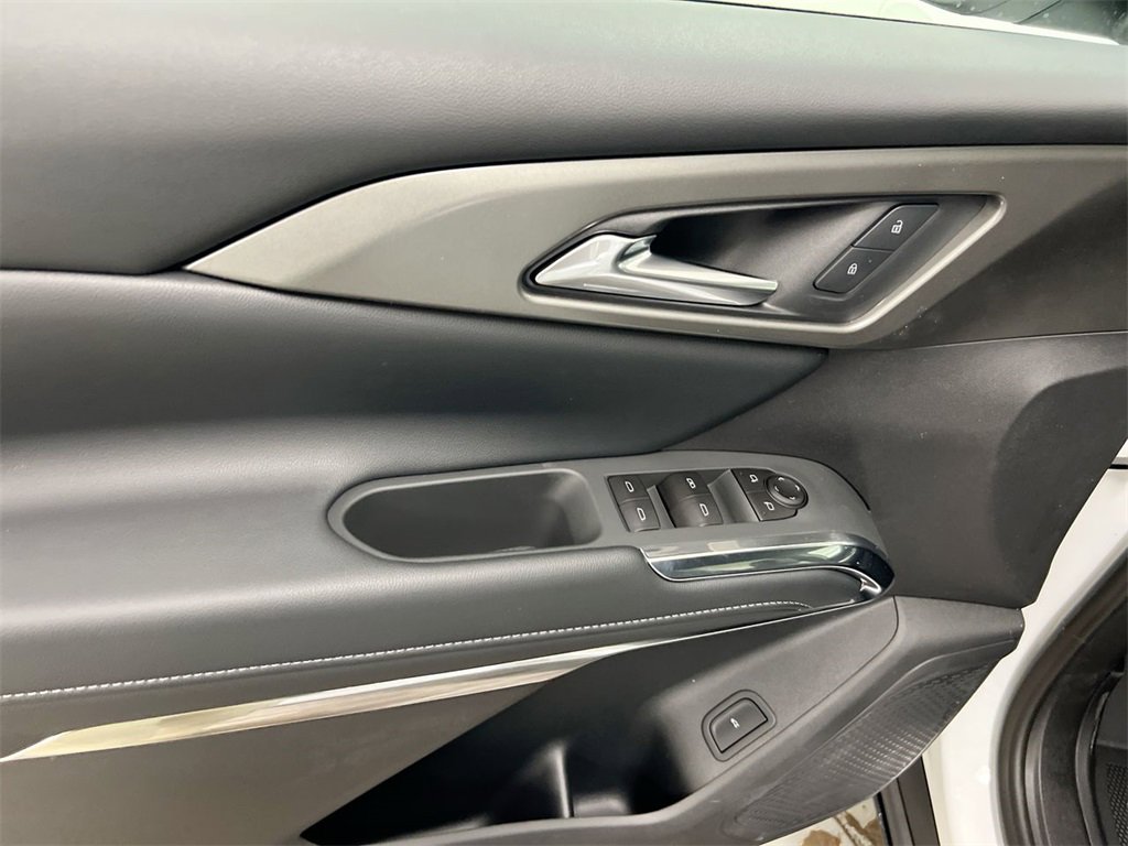 New 2026 Chevrolet Traverse LT w/ Driver Confidence Package image 21