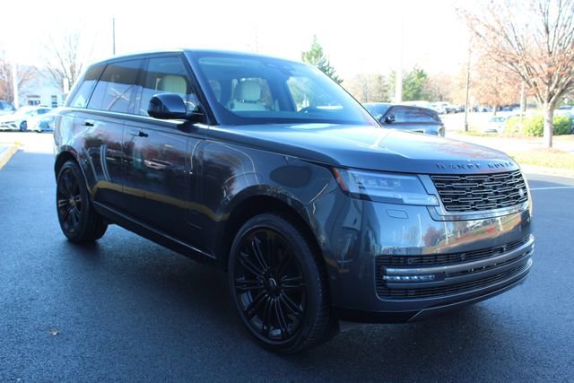 Used 2024 Land Rover Range Rover SE image 10