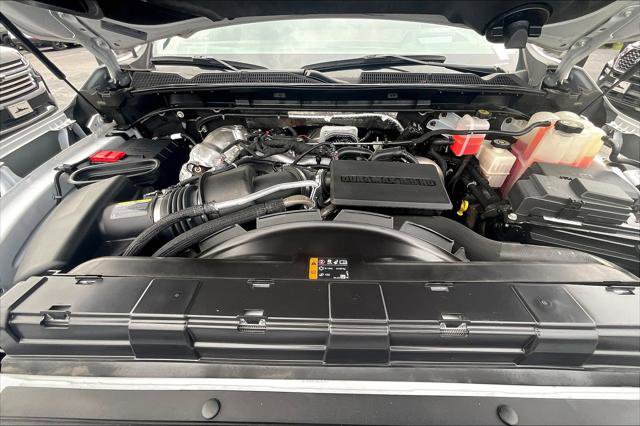 Used 2024 GMC Sierra 3500 Denali w/ Technology Package image 27