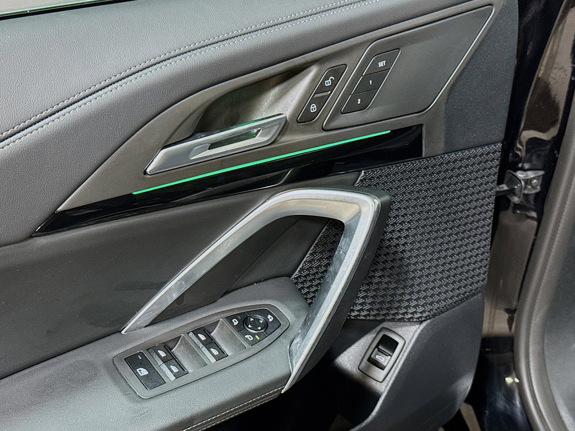 Used 2025 BMW X1 xDrive28i w/ Technology Package image 22