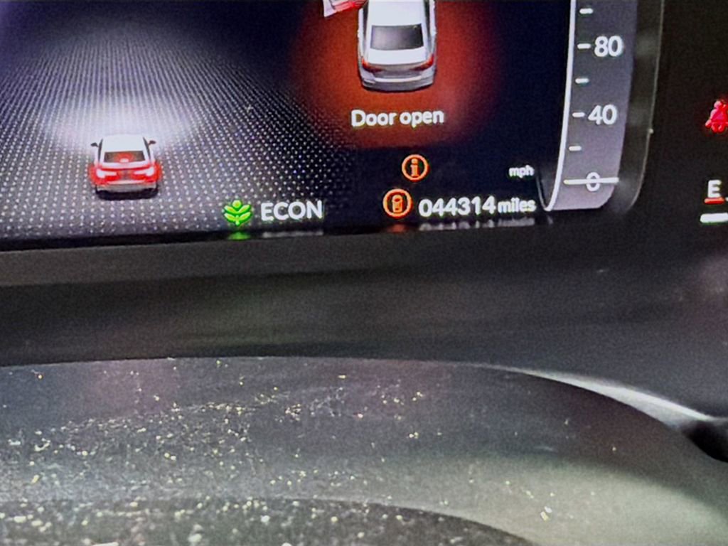 Used 2023 Honda Civic Touring image 33