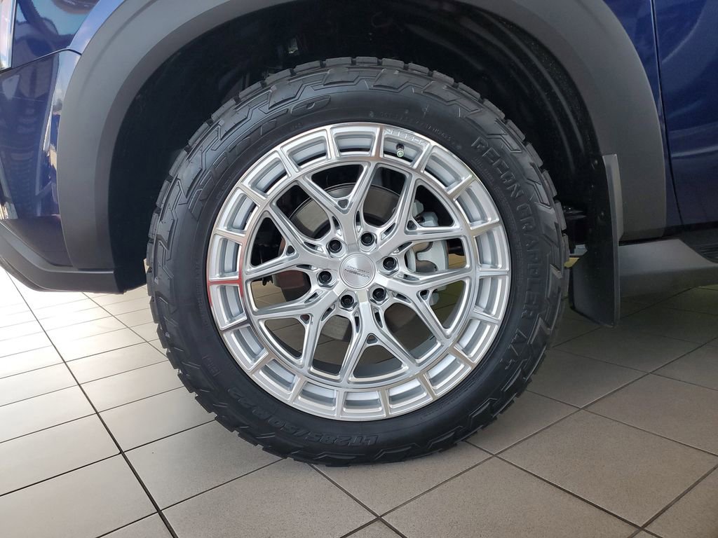 New 2026 Nissan Armada PRO-4X w/ Captain's Chari Seat Package image 5