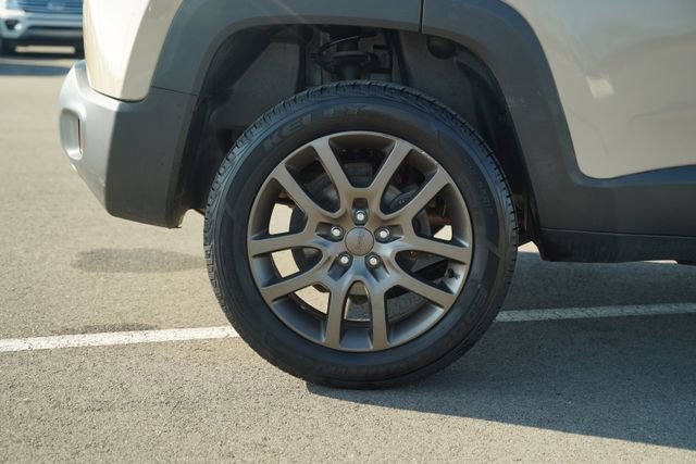 Used 2016 Jeep Renegade 75th Anniversary image 41