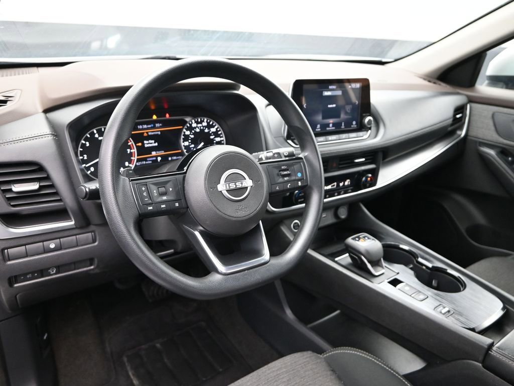 Used 2023 Nissan Rogue SV image 15