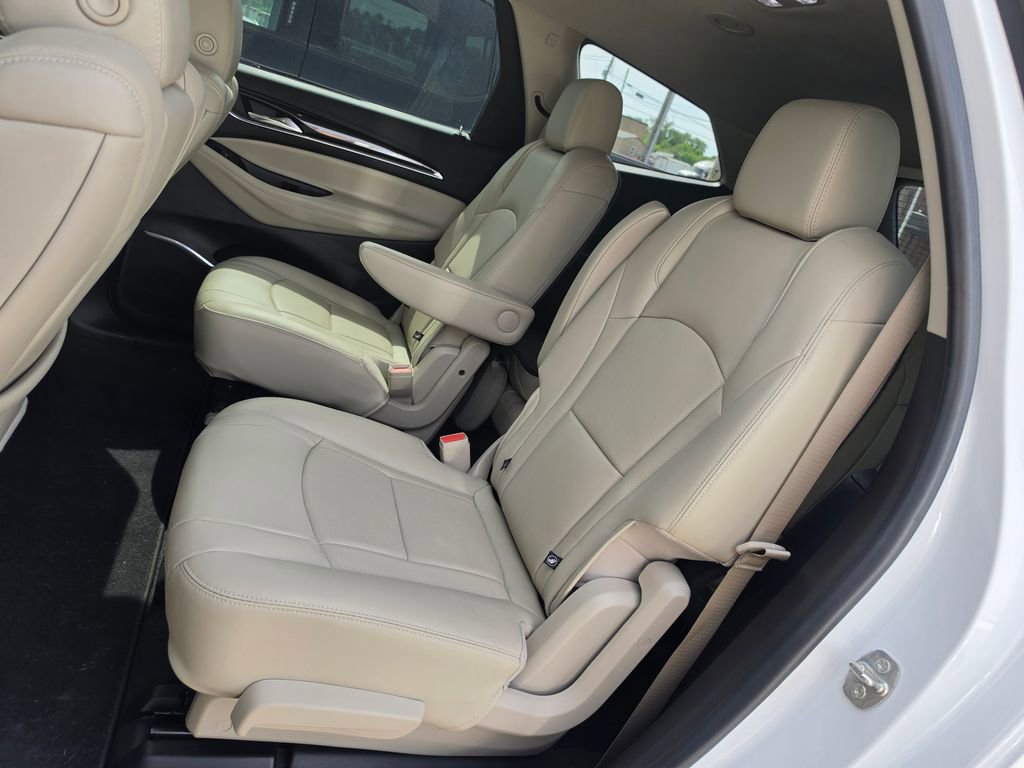 Used 2020 Buick Enclave Essence FWD image 7