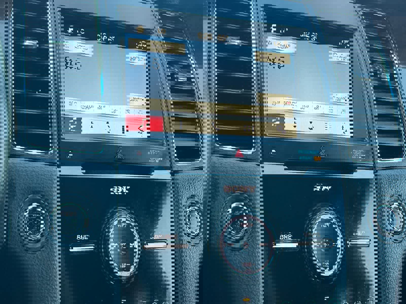 Used 2018 Ford Taurus Limited FWD image 18