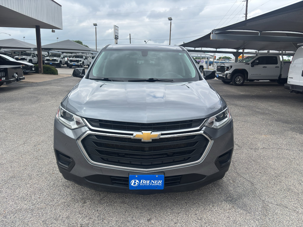 Used 2020 Chevrolet Traverse LS FWD image 2