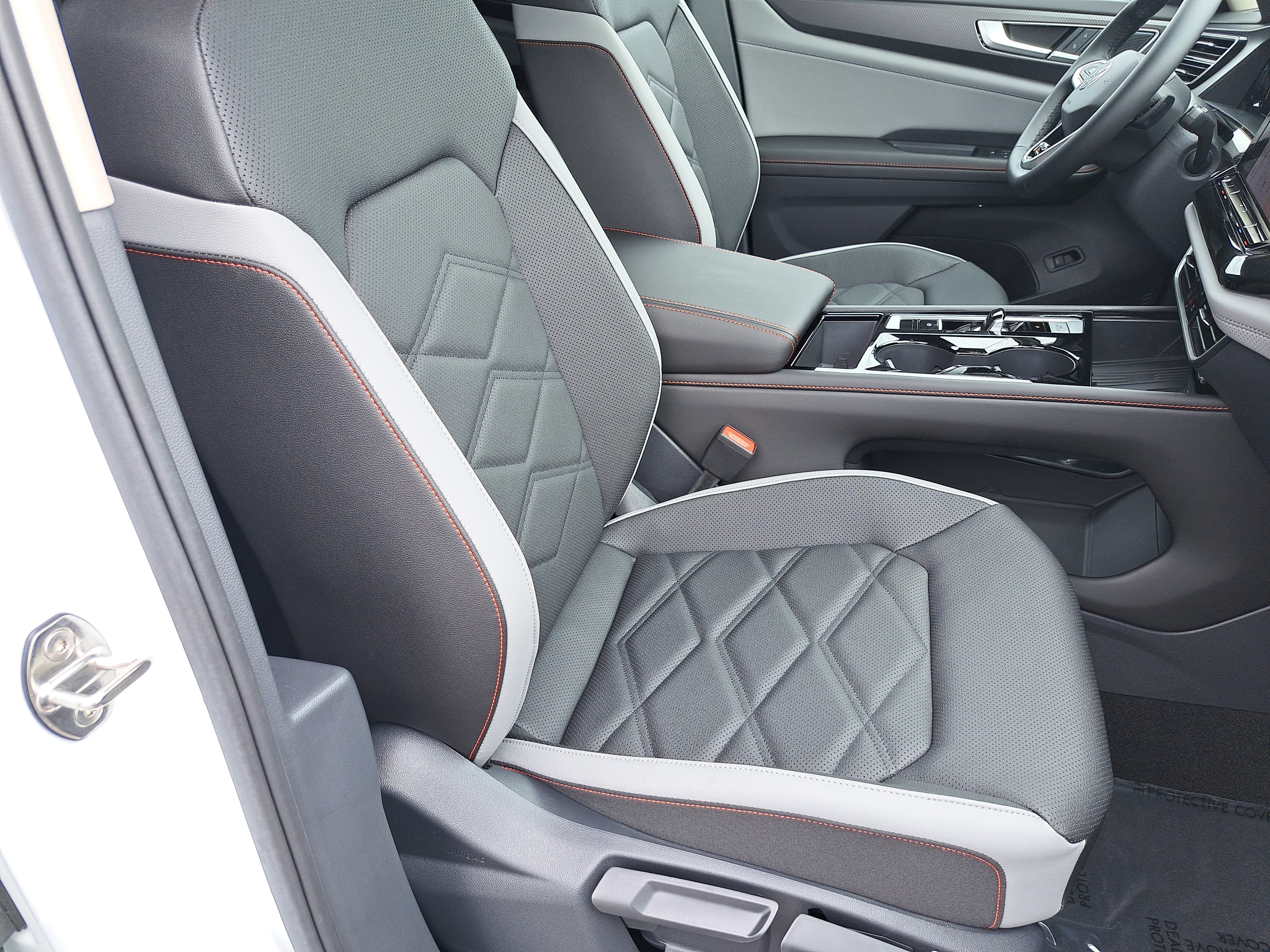 New 2026 Volkswagen Atlas Peak Edition AWD/4WD image 10