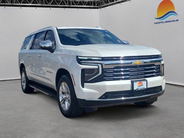 Used 2025 Chevrolet Suburban Premier w/ Sun And Tow Package AWD/4WD image 3