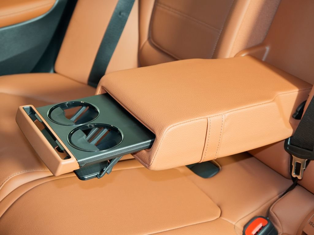 Certified 2024 Mercedes-Benz C 300 4MATIC Sedan image 33
