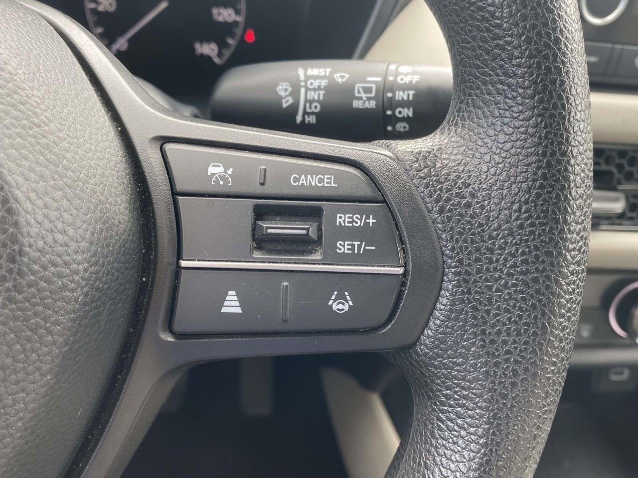 Used 2023 Honda HR-V LX image 18