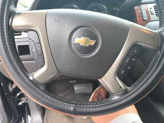 Used 2013 Chevrolet Avalanche LS RWD image 16