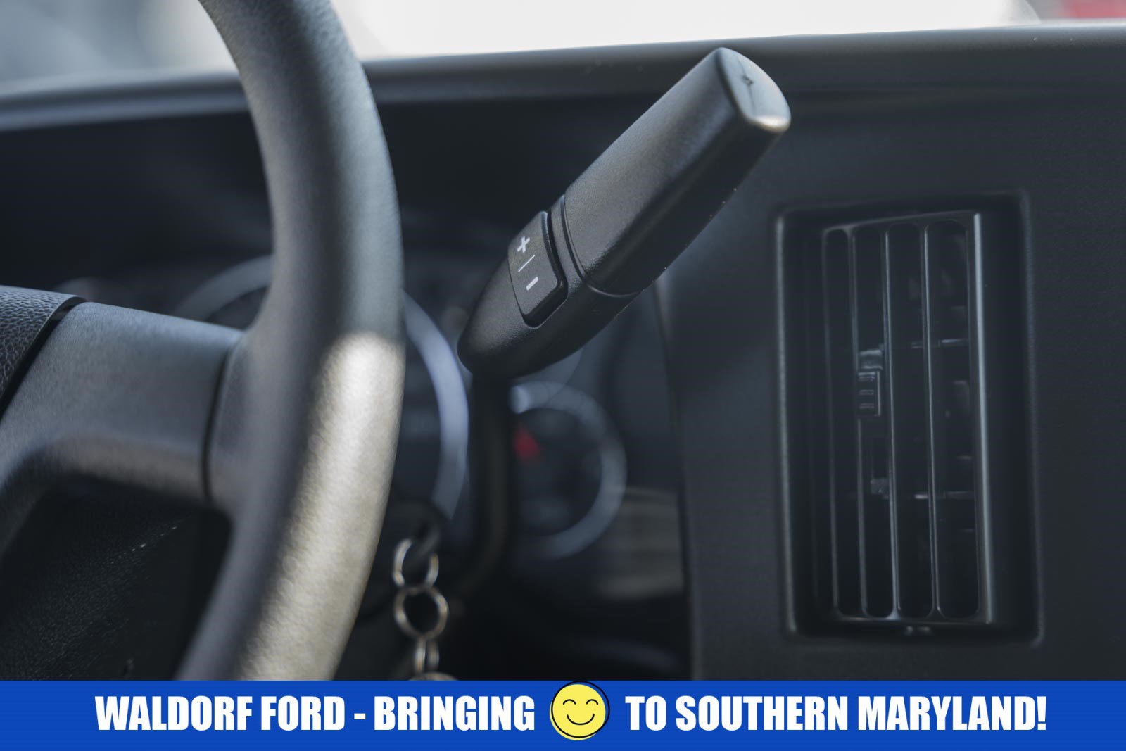 Used 2025 Chevrolet Express 2500 Extended w/ Communications Package image 29