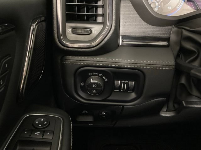 Used 2022 RAM 1500 Limited AWD/4WD image 30