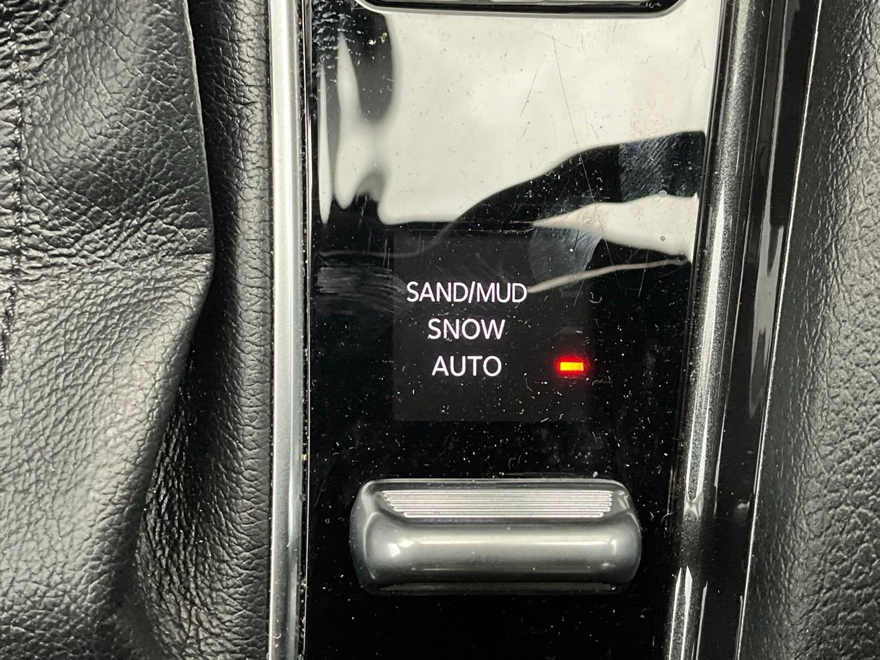 Used 2025 Jeep Compass Latitude image 23