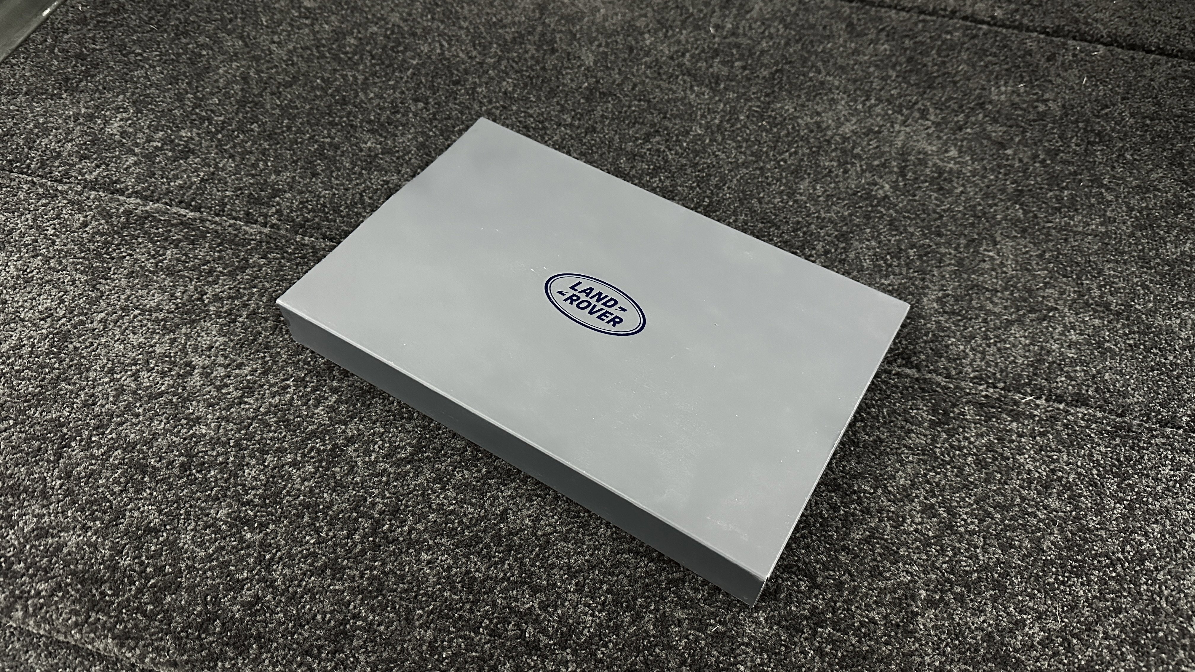 Used 2025 Land Rover Range Rover Long Wheelbase SE image 22