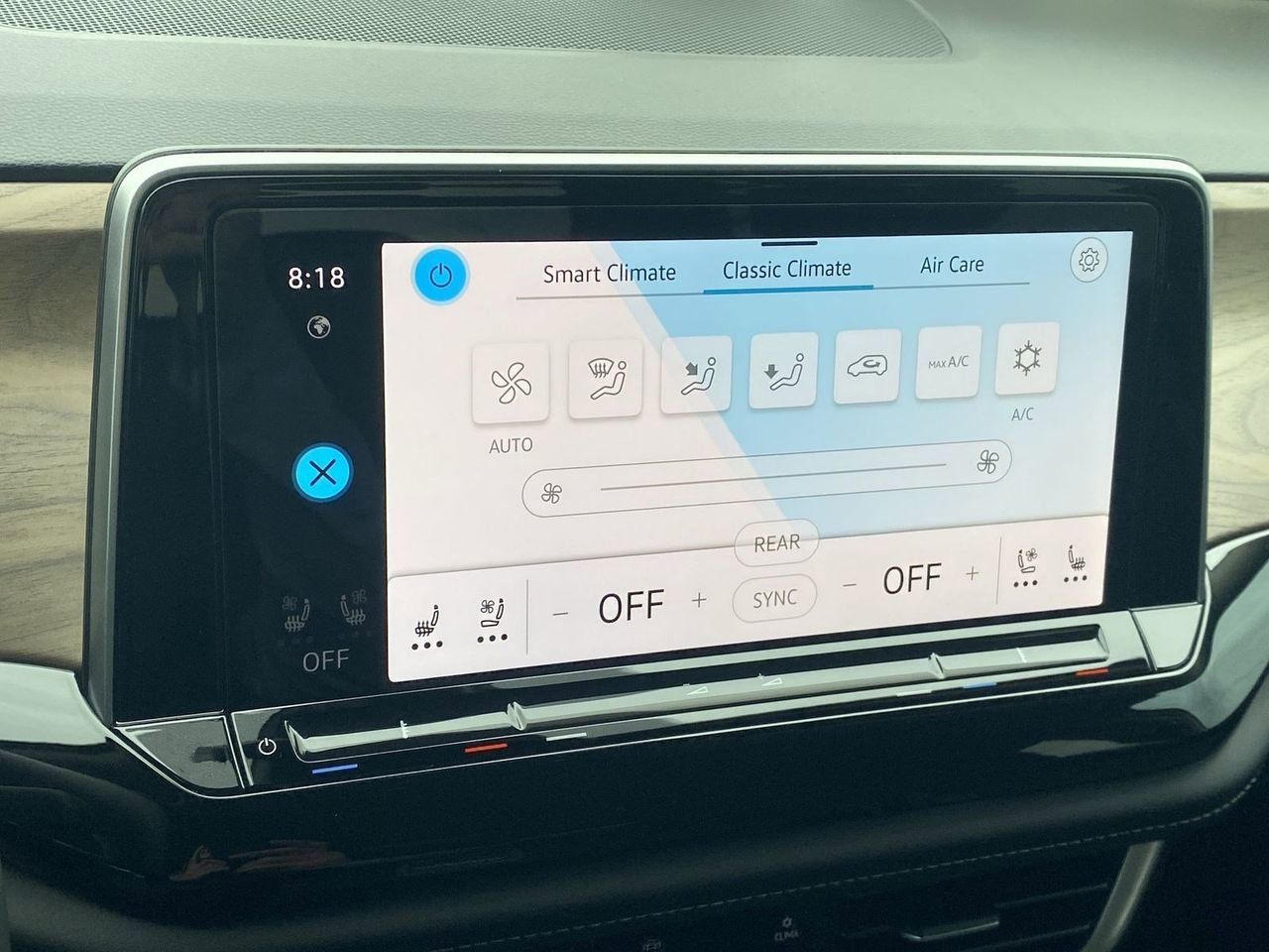 New 2026 Volkswagen Atlas SE image 8