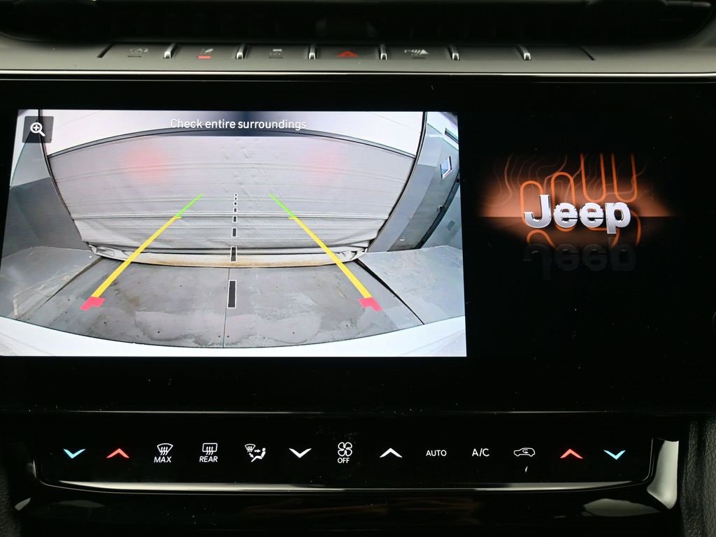 New 2026 Jeep Grand Cherokee Laredo image 24