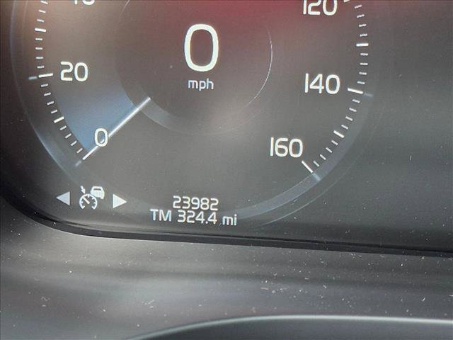 Used 2019 Volvo XC60 T5 Inscription w/ Protection Package Premier FWD image 11