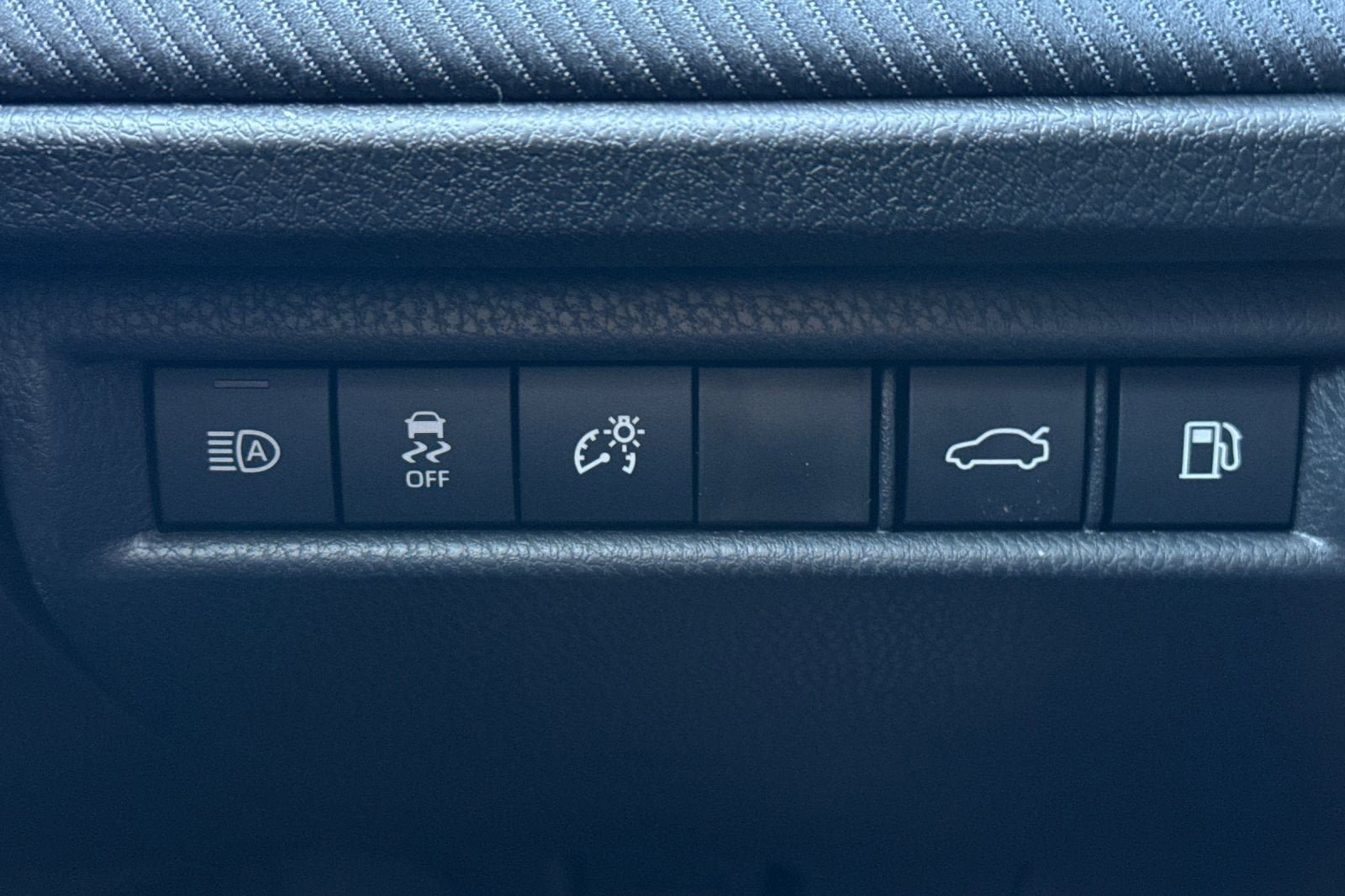 New 2026 Toyota Camry SE FWD image 28