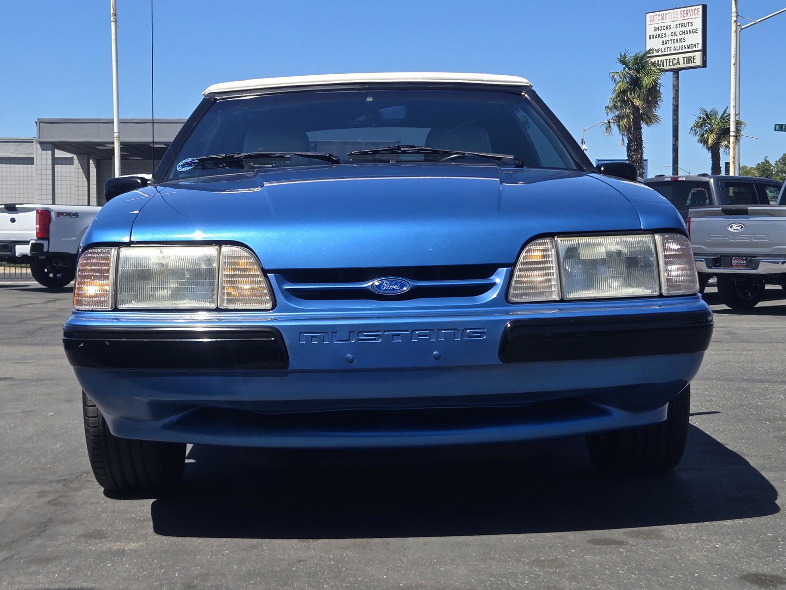 Used 1989 Ford Mustang LX RWD image 2