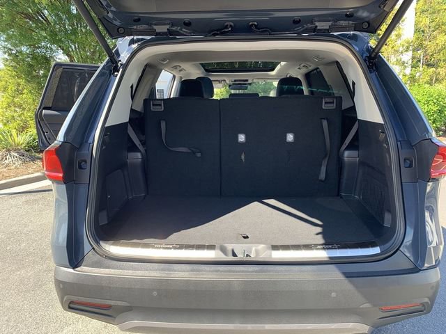 Used 2025 Toyota Grand Highlander AWD image 35
