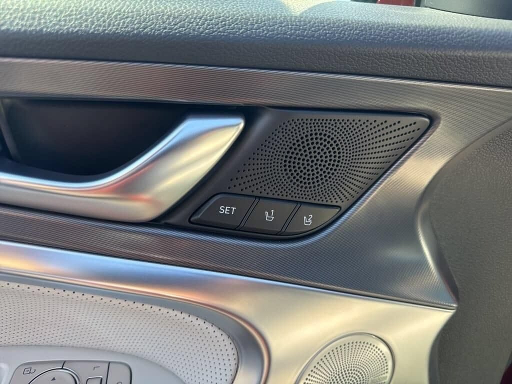 New 2026 Genesis G70 3.3T Sport Prestige AWD/4WD image 15