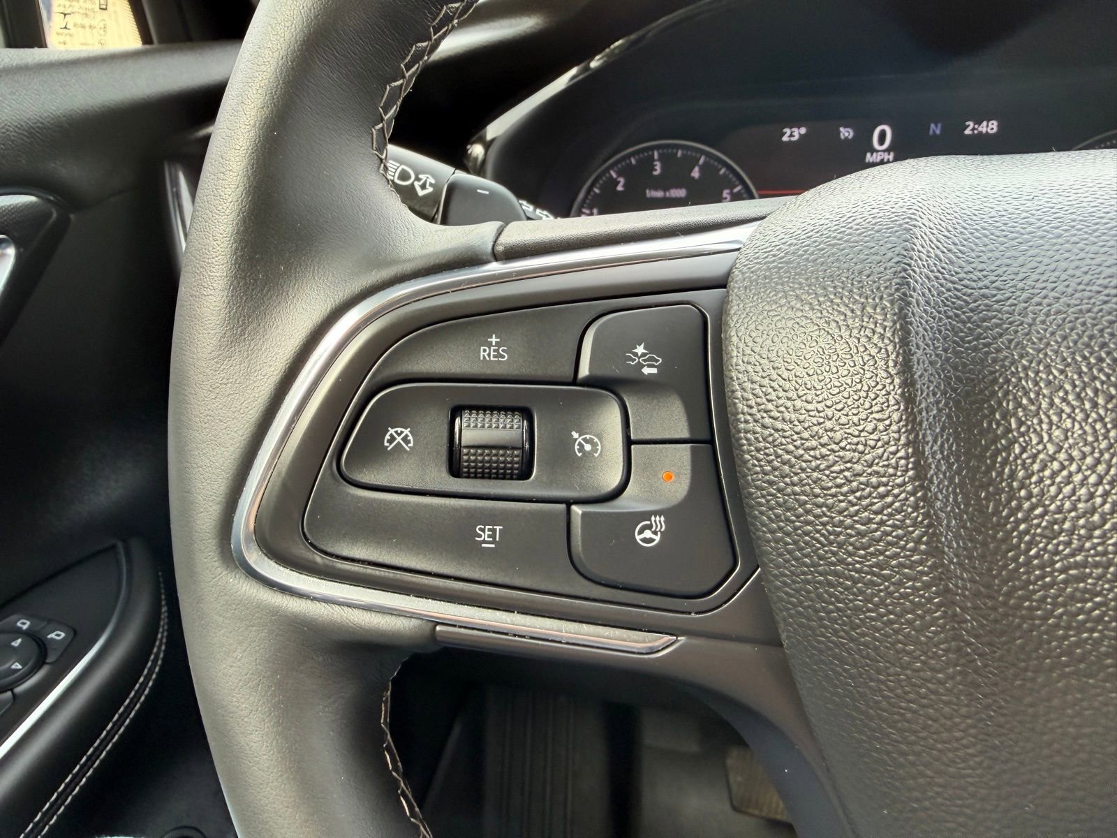 Used 2023 Buick Envision Essence image 14