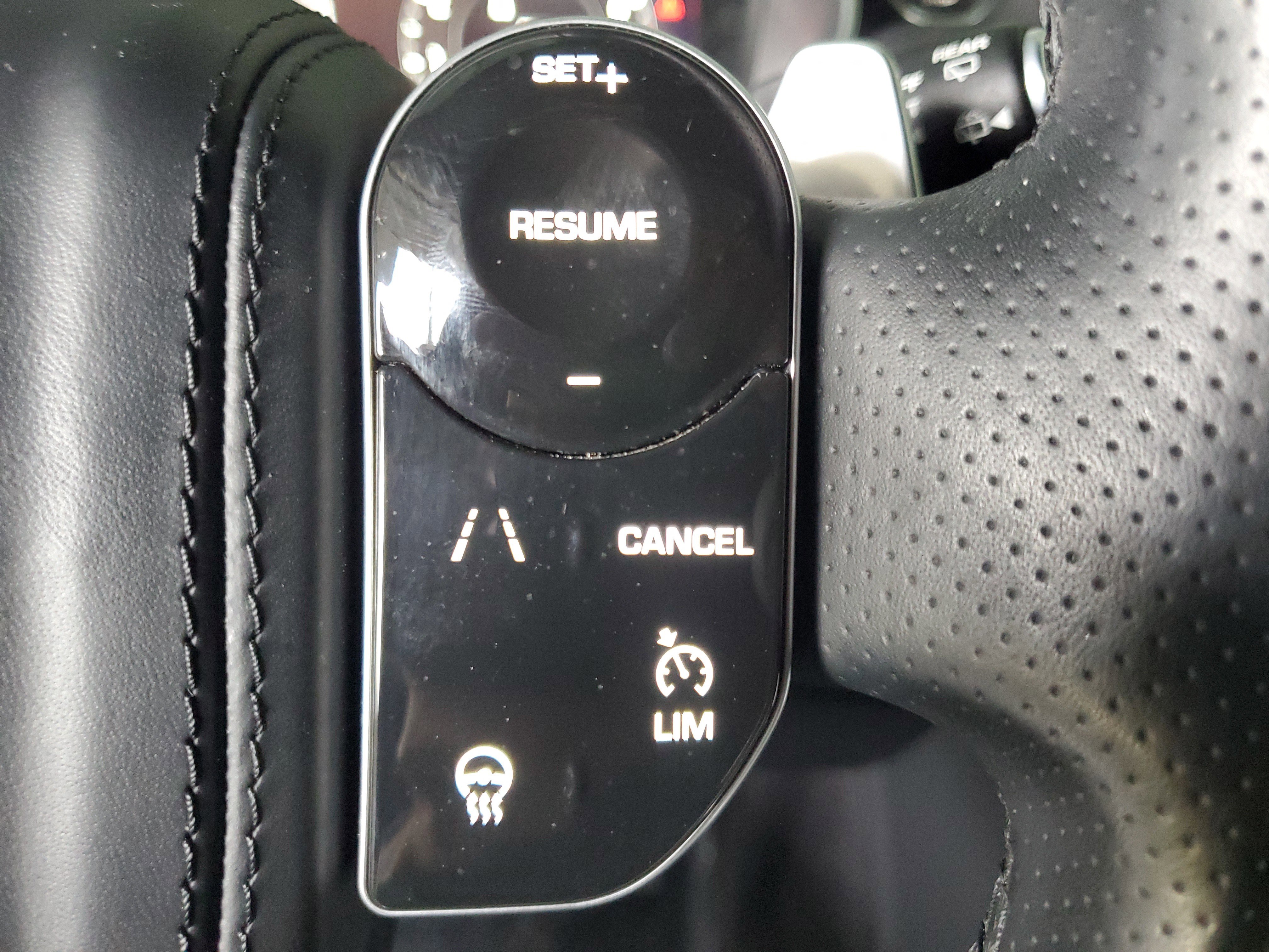 Used 2022 Land Rover Range Rover Sport HSE Silver Edition image 24