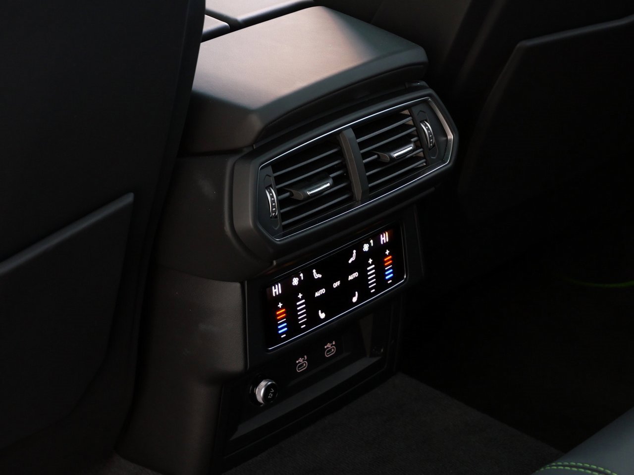 Used 2023 Lamborghini Urus S image 24