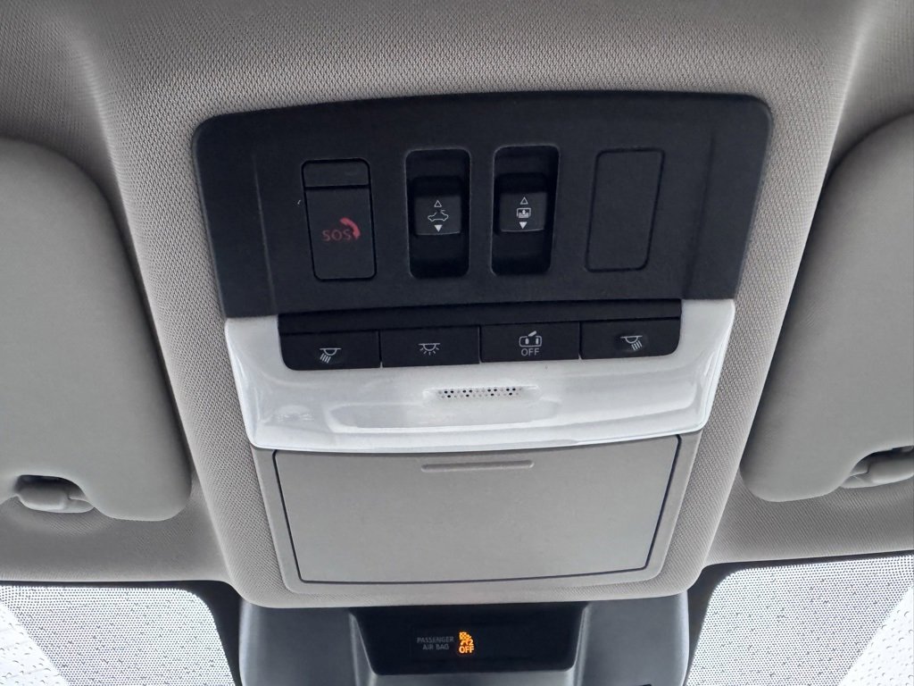 Used 2021 Nissan Rogue SL image 34