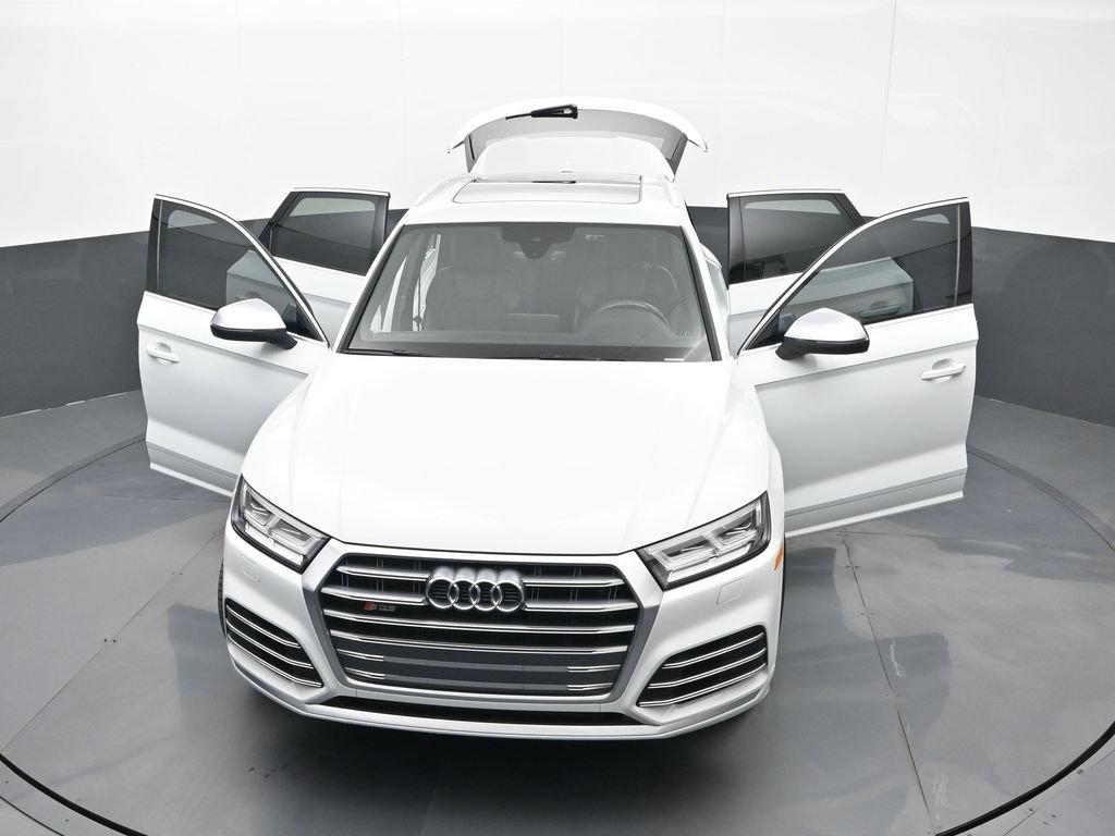 Used 2020 Audi SQ5 Premium Plus w/ Premium Plus Package AWD/4WD image 32
