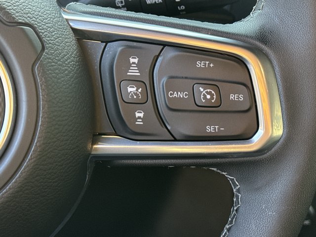 Certified 2026 Jeep Wrangler Unlimited Sahara AWD/4WD image 26