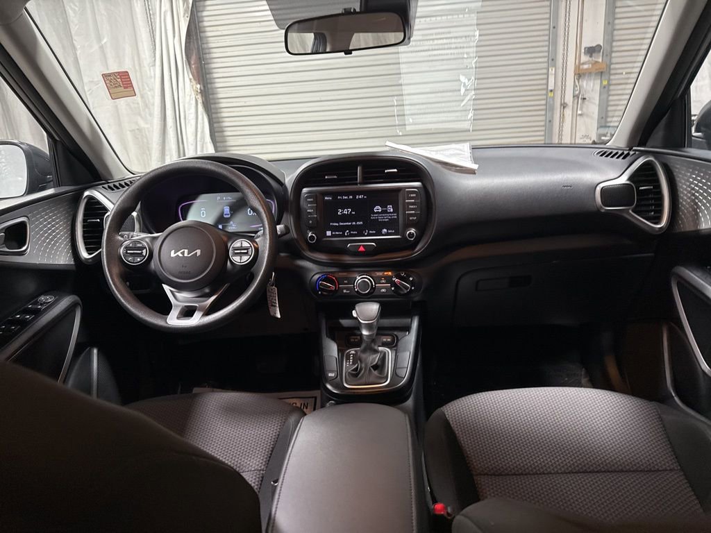 Used 2024 Kia Soul LX w/ Option Group 015 image 13
