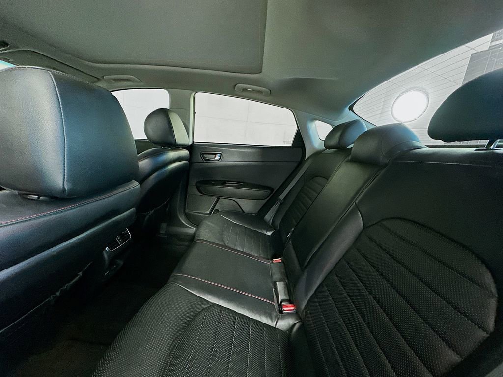 Used 2019 Kia Optima SX image 26
