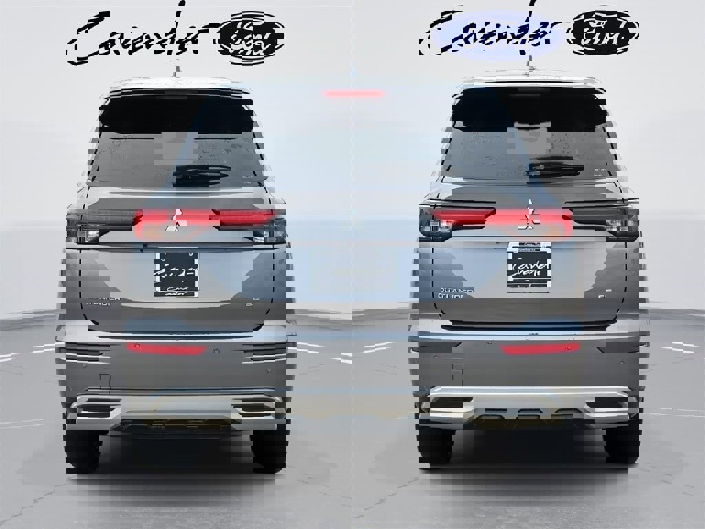 Used 2024 Mitsubishi Outlander SE image 6