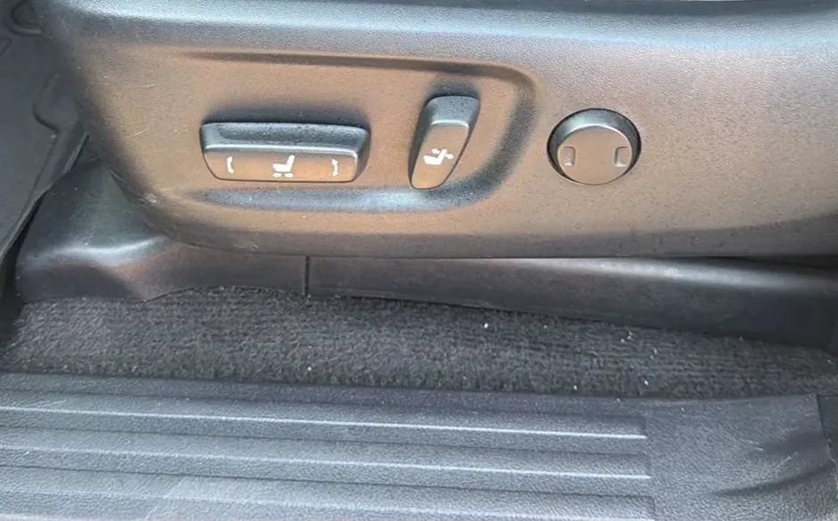 Used 2020 Toyota 4Runner Nightshade RWD image 13