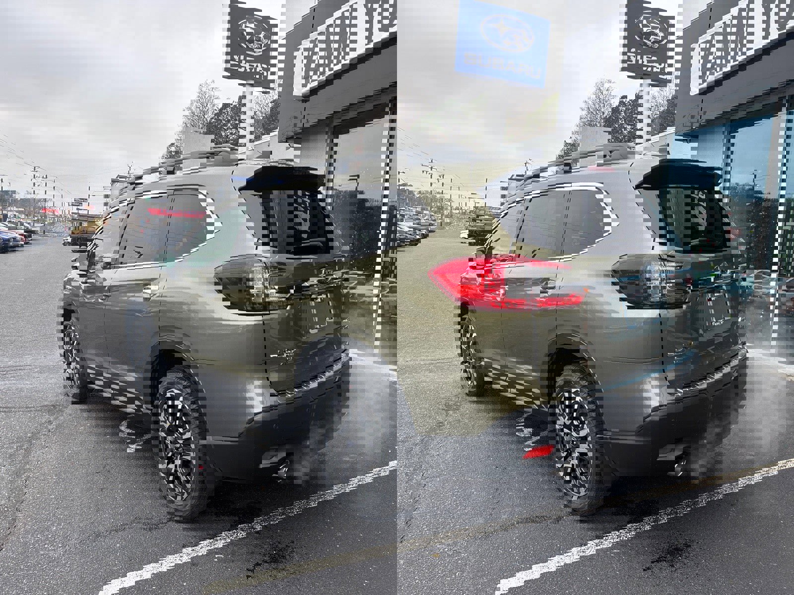 New 2026 Subaru Ascent Touring image 2