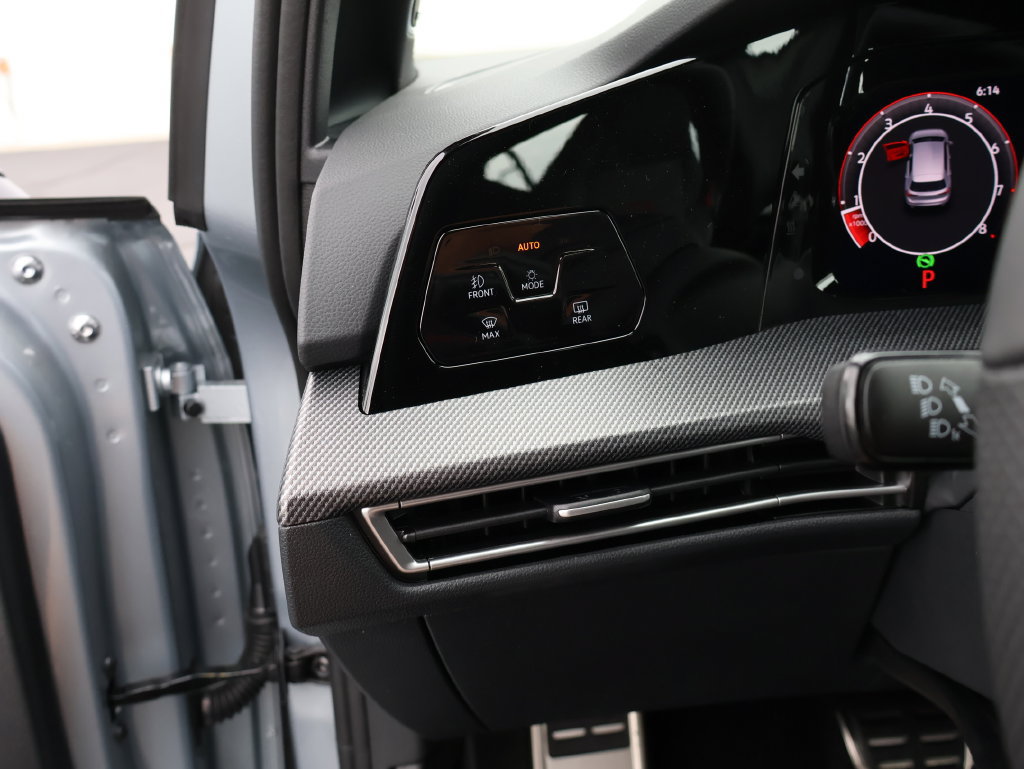 New 2026 Volkswagen GTI SE FWD image 26