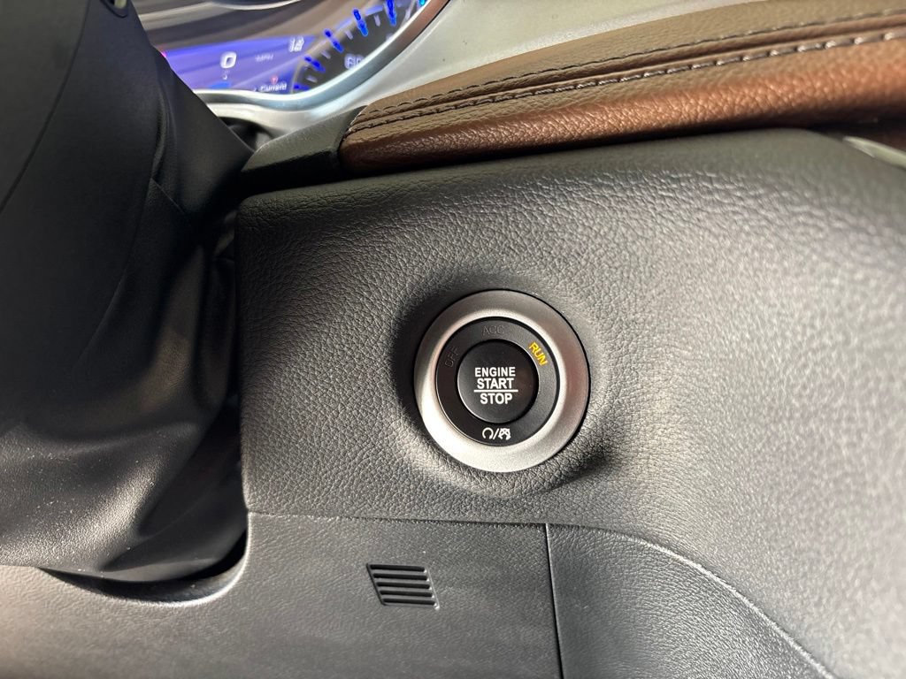 Used 2019 Chrysler Pacifica Limited FWD image 22