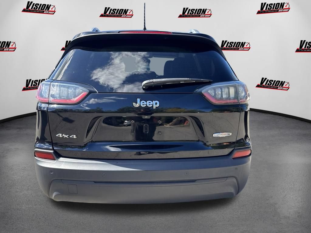 Used 2019 Jeep Cherokee Latitude Plus w/ Cold Weather Group AWD/4WD image 7